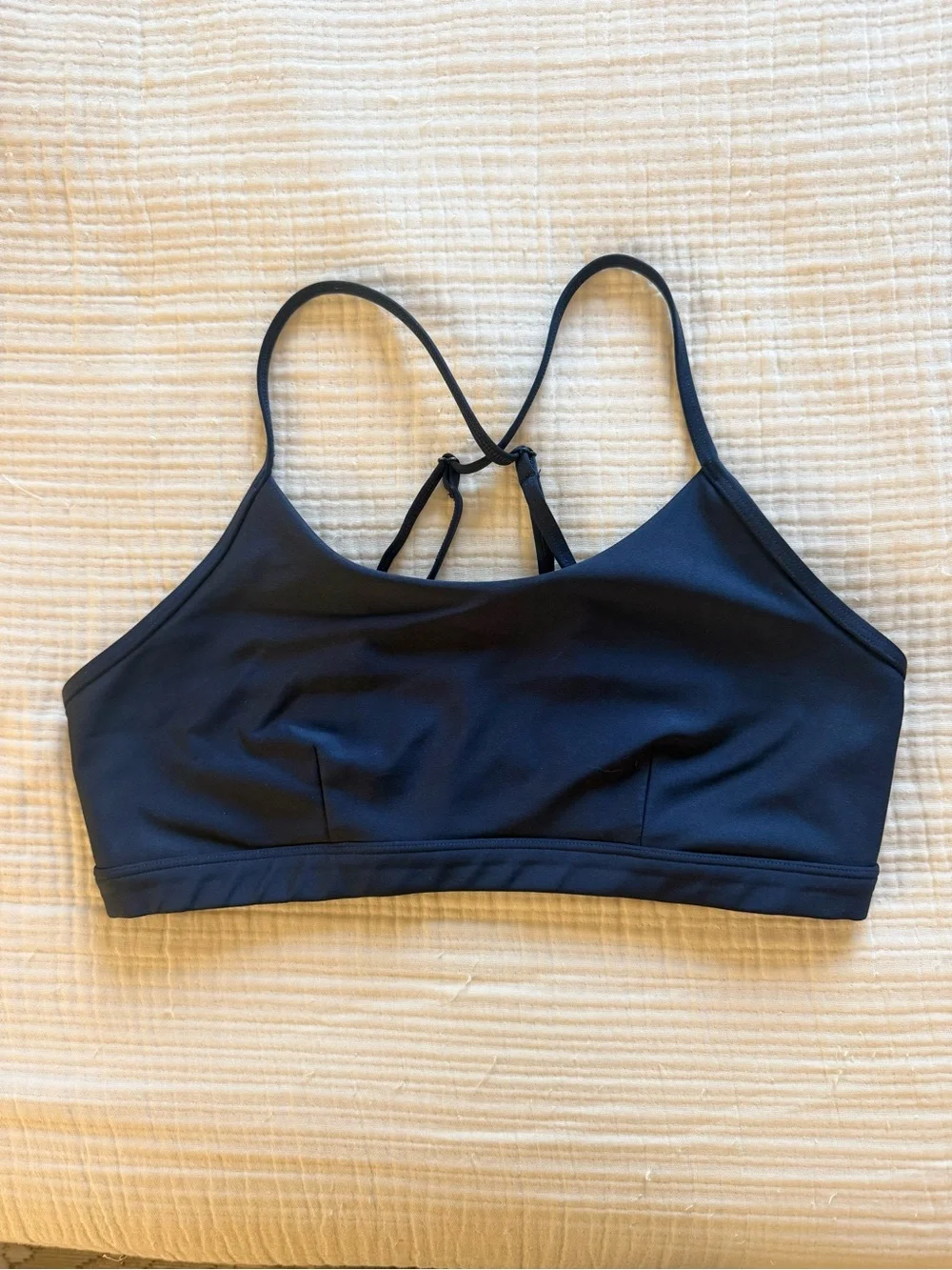 ALO Yoga color navy